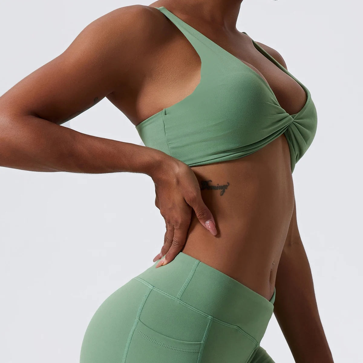 Activ Bra – Twist V-Neck